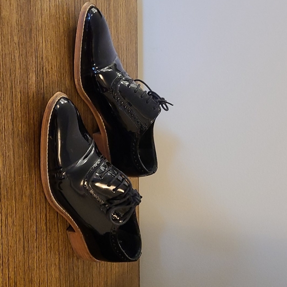 Hardy Patent Leather Oxfords - Picture 2 of 3